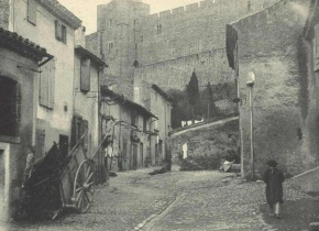 Maison des Remparts nichée sous la Cité